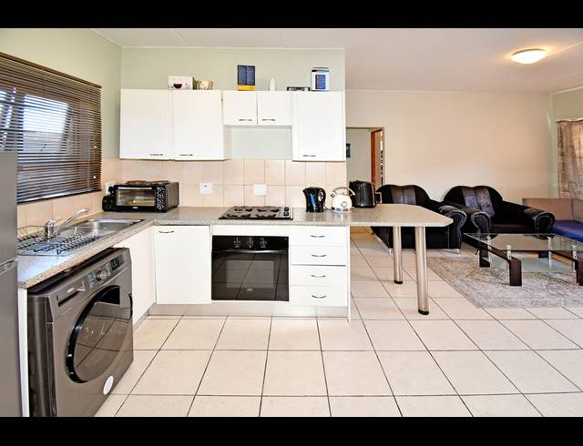 2 BEDROOM APARTMENT FOR SALE IN NORTH RIDING AH